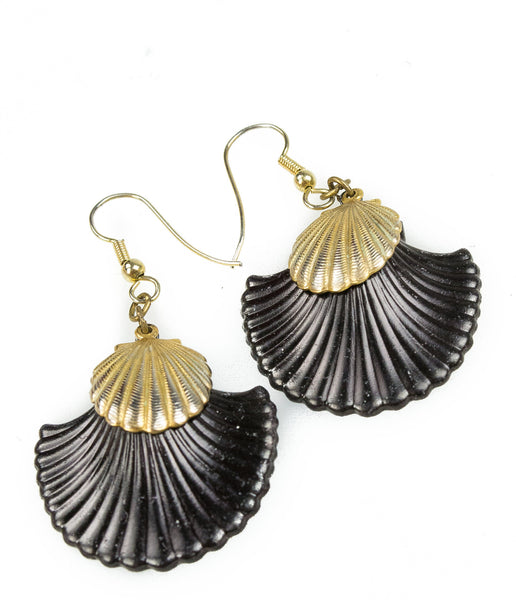 She Sells Seashells Vintage Earrings